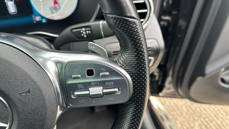 Mercedes-Benz GLC 300d 4Matic AMG Line Premium Pls 5dr 9G-Tronic Diesel Estate